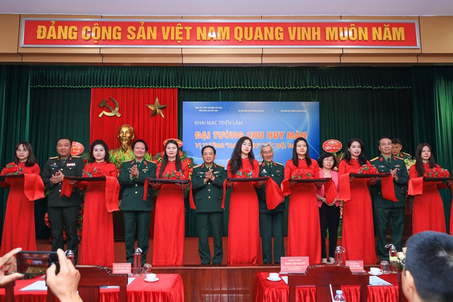 Triển lãm về Đại tướng Chu Huy Mân - Vị tướng 'Hai Mạnh' đức độ, đa tài - Ảnh 1. Triển lãm về Đại tướng Chu Huy Mân - Vị tướng 'Hai Mạnh' đức độ, đa tài - Ảnh 1.