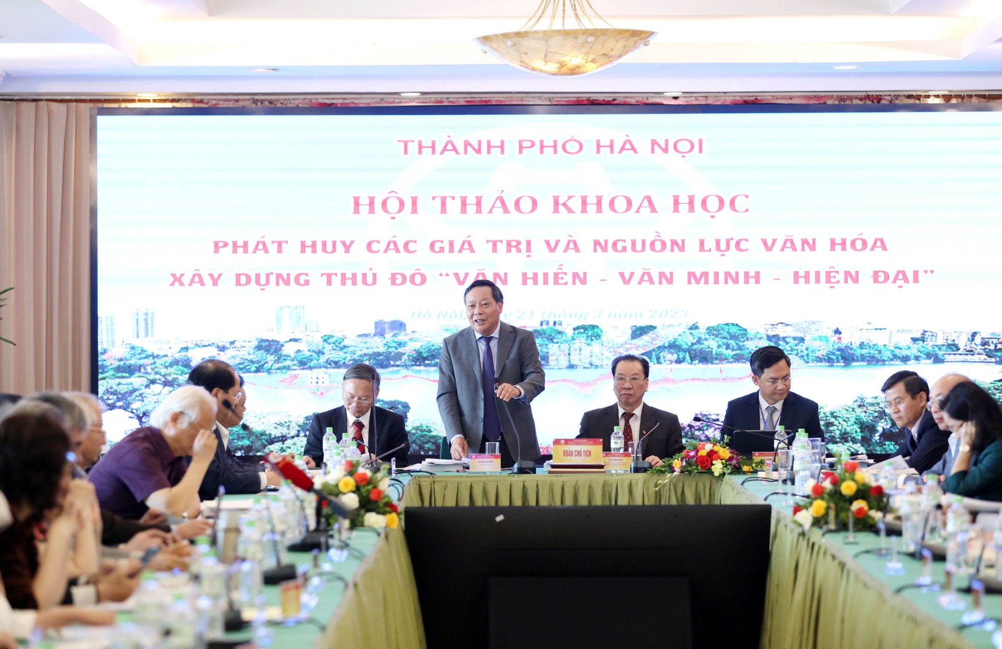 Xây dựng nền công nghiệp văn hóa từ nguồn lực di sản của Thủ đô - Ảnh 1. Xây dựng nền công nghiệp văn hóa từ nguồn lực di sản của Thủ đô - Ảnh 1.