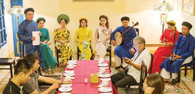 Bảo tồn ca Huế trước nhiều thách thức - Ảnh 1. Bảo tồn ca Huế trước nhiều thách thức - Ảnh 1.